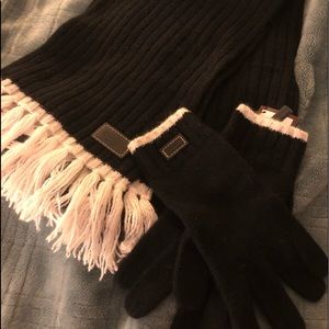 Coach black & white scarf & glove set